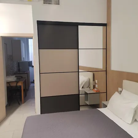 Cenisio Отель типа 